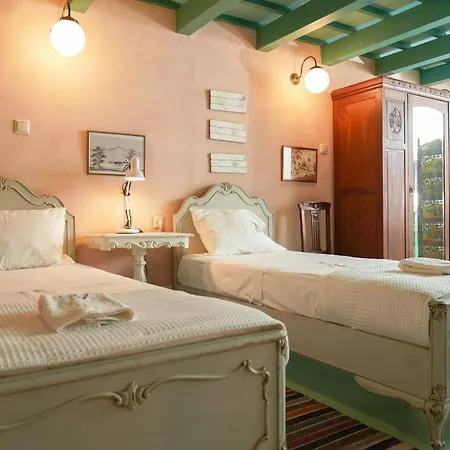 Holiday home Thimari Gardens